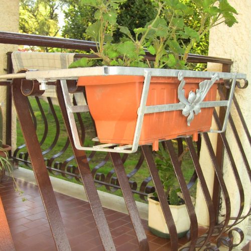 Balconiera speciale